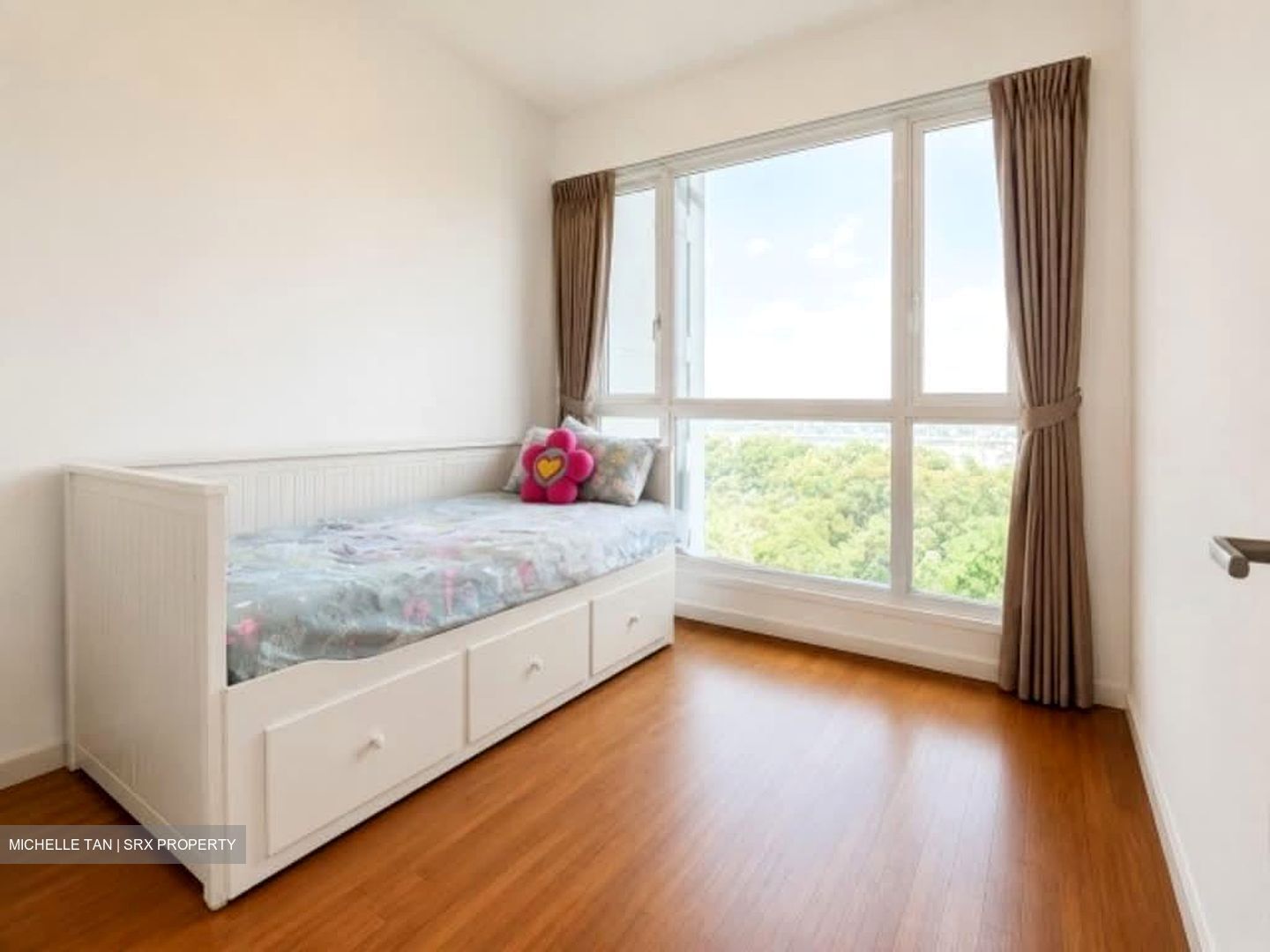 Waterview (D18), Condominium #561133381